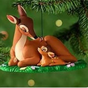 Hallmark KeepsakeThe Newborn Prince 2000 Christmas Ornament Bambi